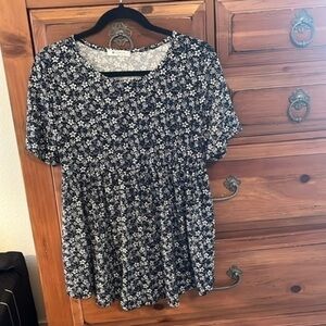 Bombom NWOT Women’s Navy Blue And White Floral Baby Doll Top, Size XL